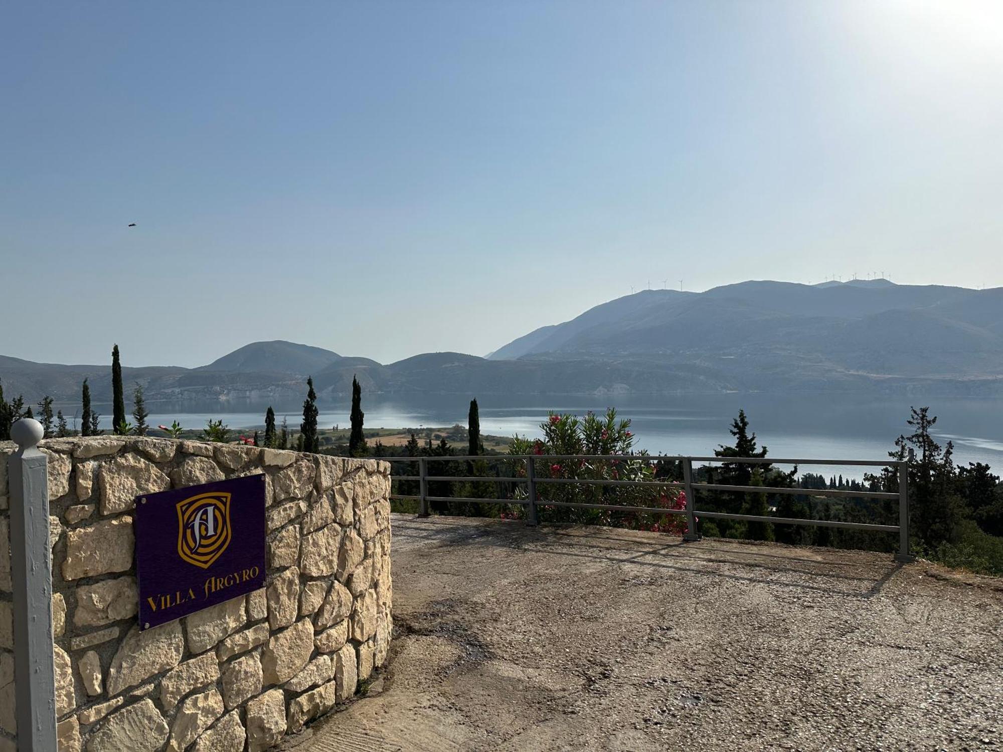 Villa Argyro Lixouri Bagian luar foto
